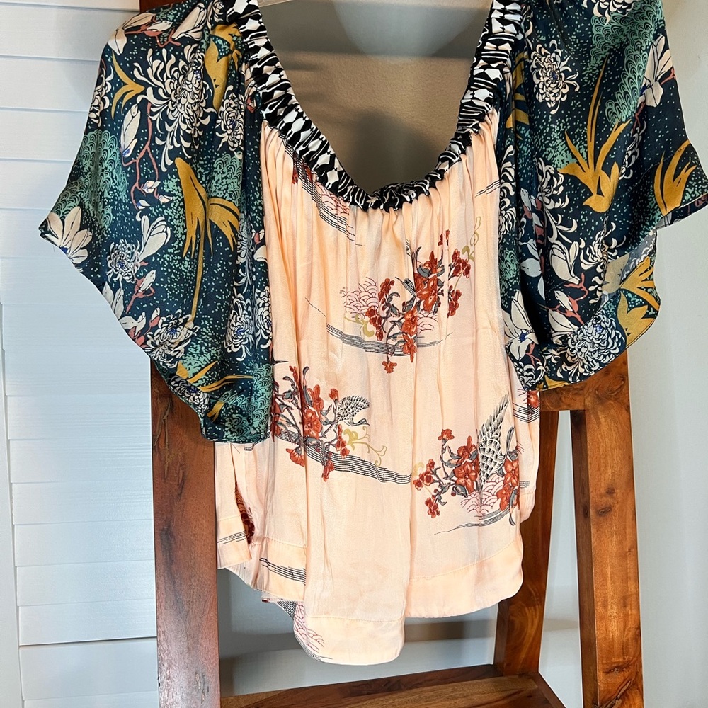 Flynn Skye Cream and Red Ruched Blouse